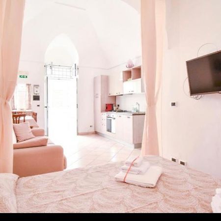 La Casa Delle Muse Apartment Ostuni Luaran gambar